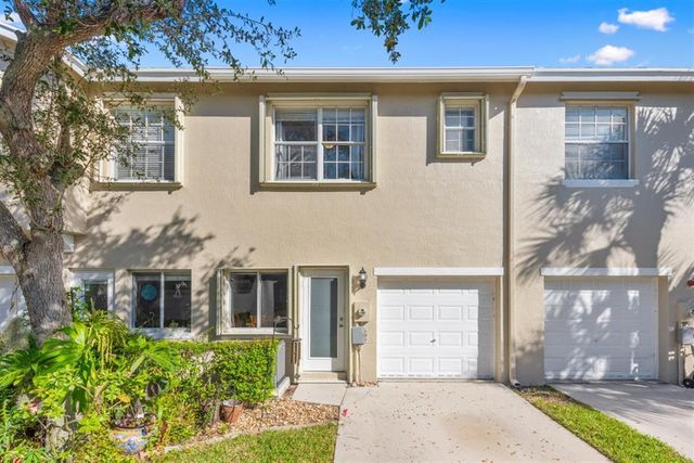 2124 SE Eatonville Drive, Port St. Lucie, Port St Lucie, FL 34952