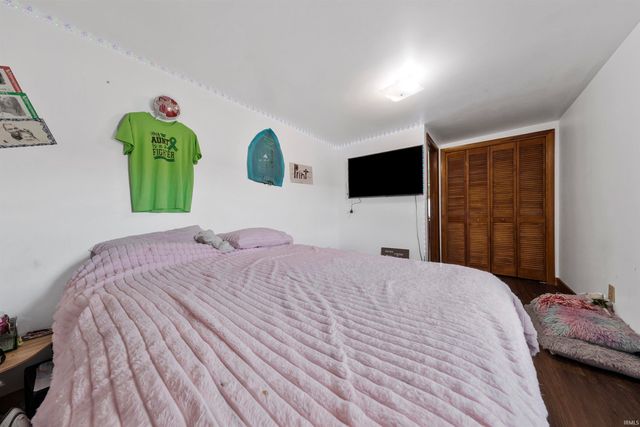 1005 E Ohio Street, Princeton, IN 47670