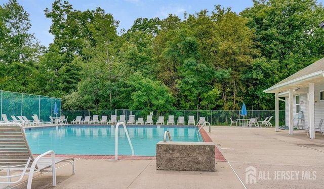 168 Vasser Drive, Piscataway, NJ 08854