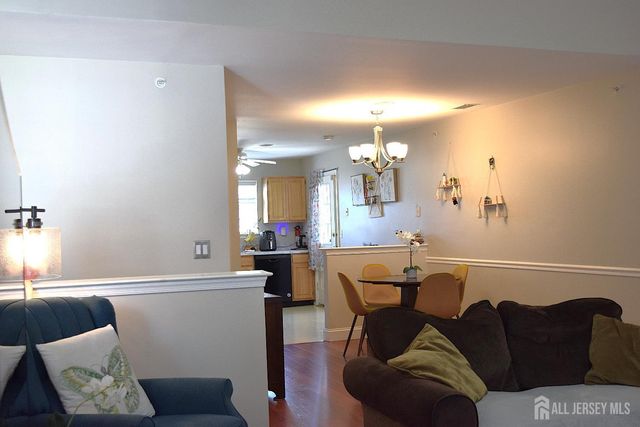 168 Vasser Drive, Piscataway, NJ 08854