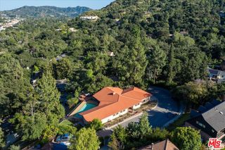 3770 Whiting Manor Lane, Glendale, CA 91208