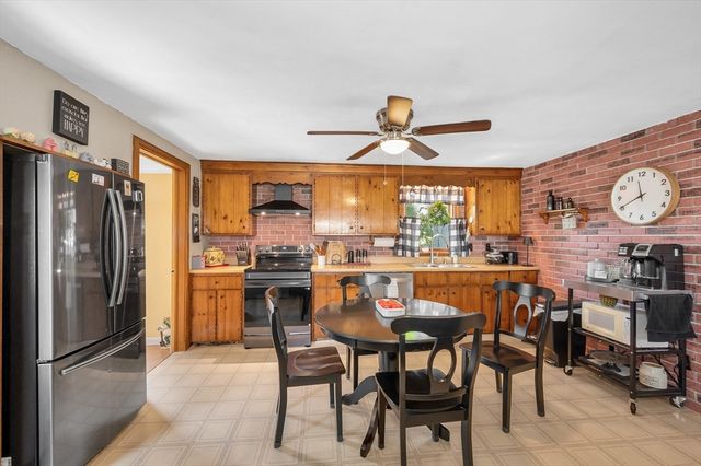41 Alma Street, Lowell, MA 01854