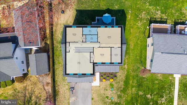 122 N LAKE DR, Stevensville, MD 21666