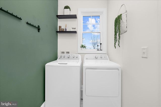 122 N LAKE DR, Stevensville, MD 21666