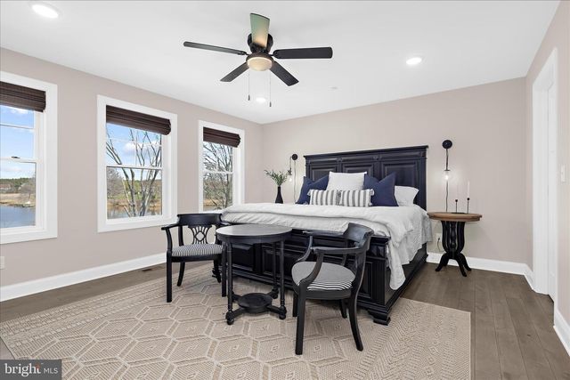 122 N LAKE DR, Stevensville, MD 21666