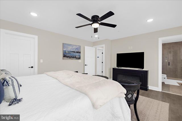 122 N LAKE DR, Stevensville, MD 21666