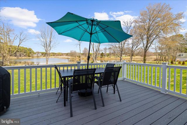 122 N LAKE DR, Stevensville, MD 21666