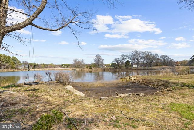 122 N LAKE DR, Stevensville, MD 21666