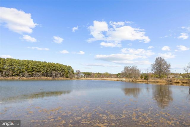 122 N LAKE DR, Stevensville, MD 21666