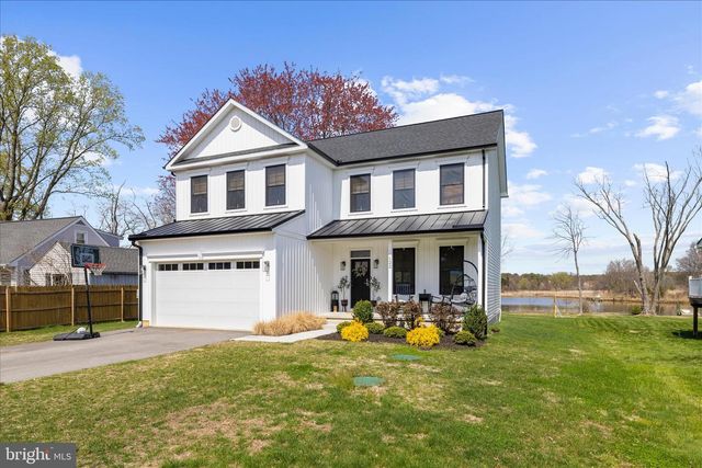 122 N LAKE DR, Stevensville, MD 21666