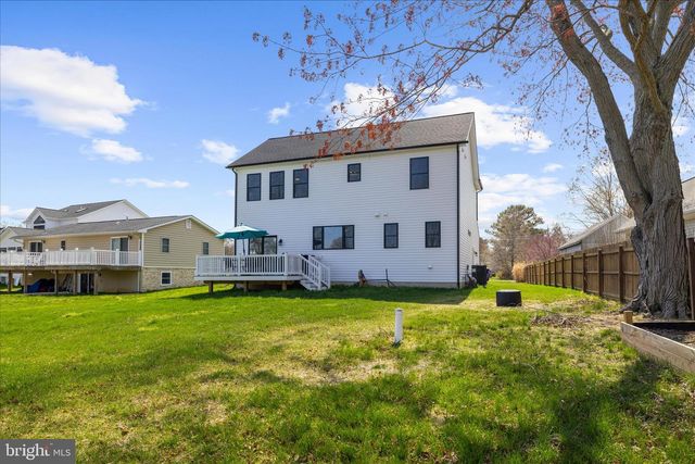 122 N LAKE DR, Stevensville, MD 21666