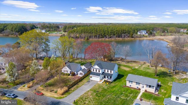 122 N LAKE DR, Stevensville, MD 21666