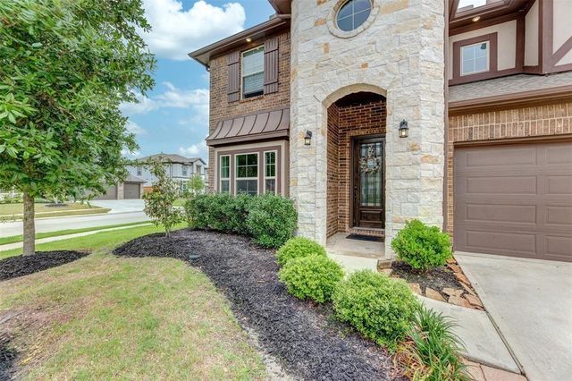11730 Twin Creeks Hill Drive, Cypress, TX 77433