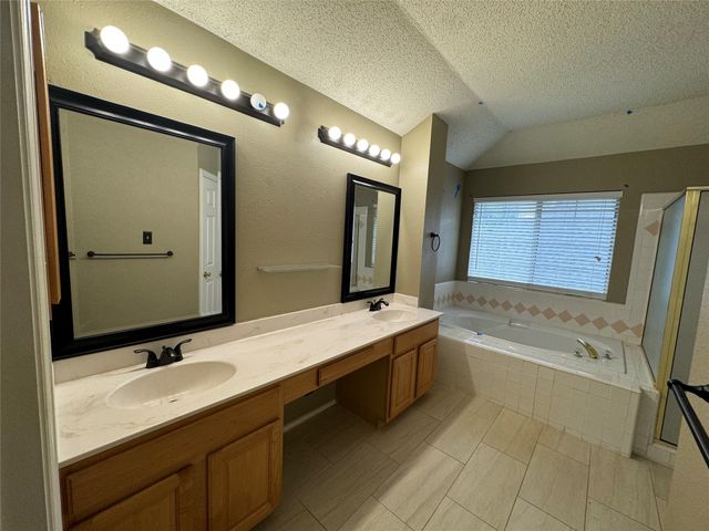 5420 Cold Springs Drive, Arlington, TX 76017