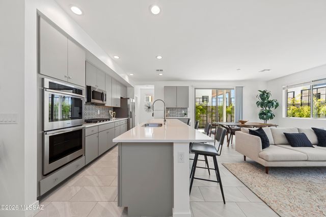 1244 E Fimbres Street, Tucson, AZ 85713