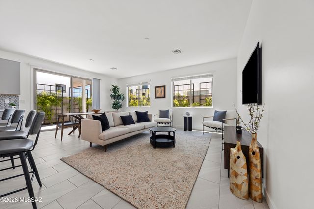 1244 E Fimbres Street, Tucson, AZ 85713