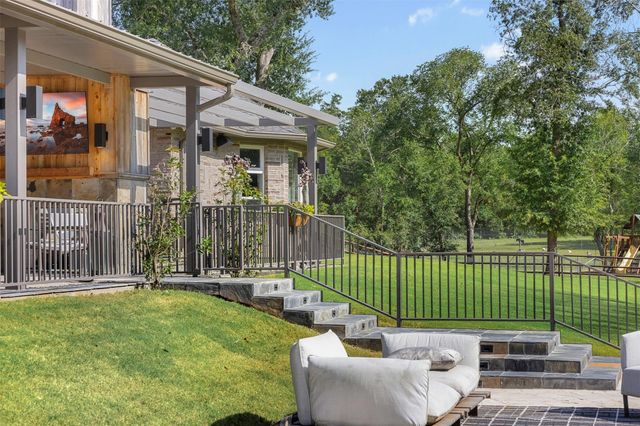 7521 Schoenau Road, Brenham, TX 77833