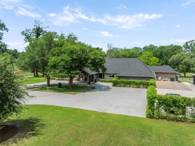 7521 Schoenau Road, Brenham, TX 77833
