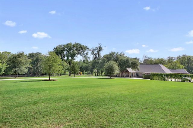 7521 Schoenau Road, Brenham, TX 77833