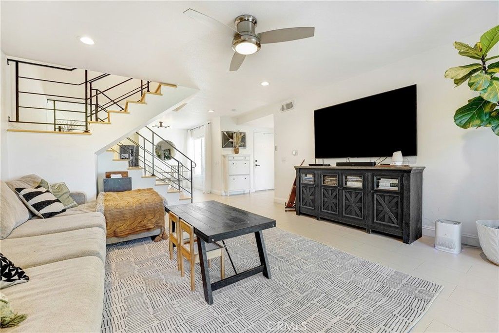 11621 Tampa Avenue 194, Porter Ranch, CA 91326 — photo 4