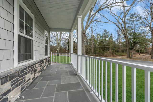 37 Pennsylvania Avenue, Waretown, NJ 08758