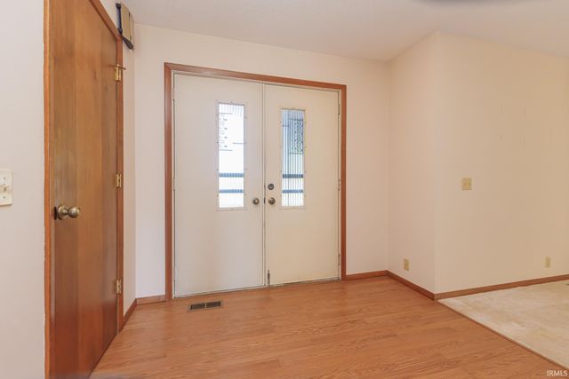 3909 W Thornburg Drive, Muncie, IN 47304