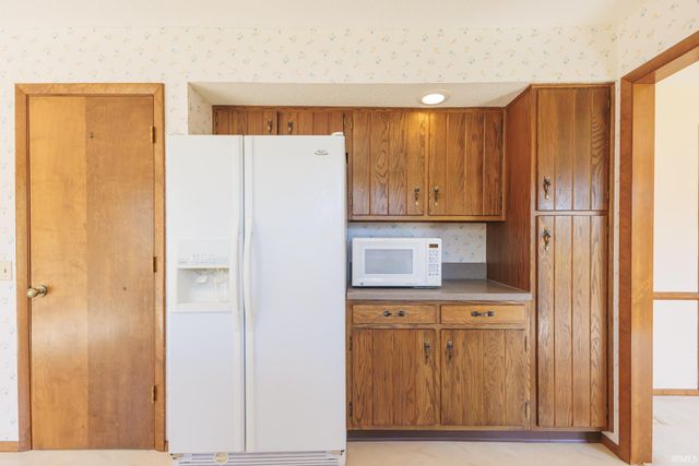 3909 W Thornburg Drive, Muncie, IN 47304