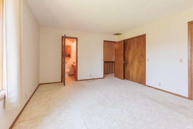 3909 W Thornburg Drive, Muncie, IN 47304
