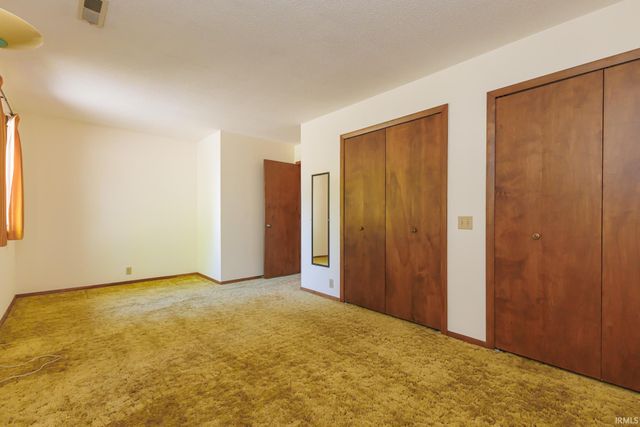 3909 W Thornburg Drive, Muncie, IN 47304