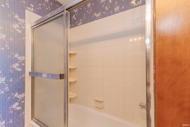 3909 W Thornburg Drive, Muncie, IN 47304