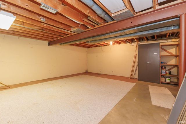 3909 W Thornburg Drive, Muncie, IN 47304