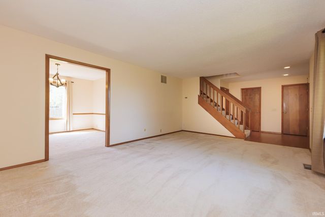 3909 W Thornburg Drive, Muncie, IN 47304