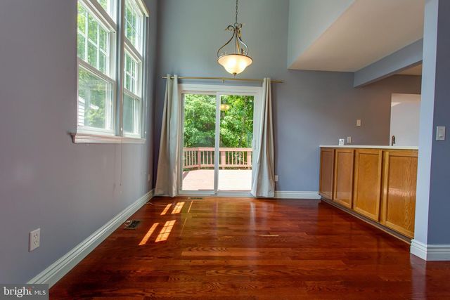 21 FERGUSON CT, Sterling, VA 20165