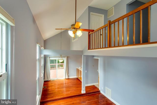 21 FERGUSON CT, Sterling, VA 20165