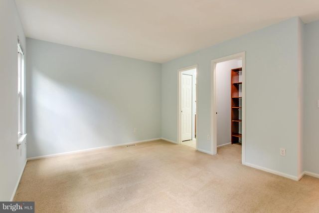 21 FERGUSON CT, Sterling, VA 20165