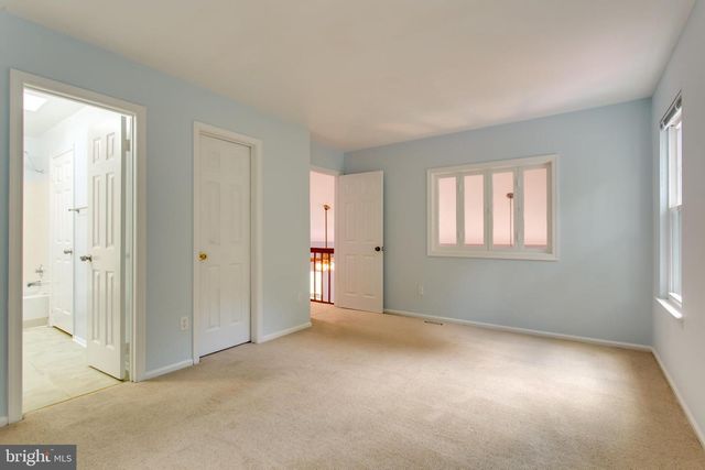 21 FERGUSON CT, Sterling, VA 20165