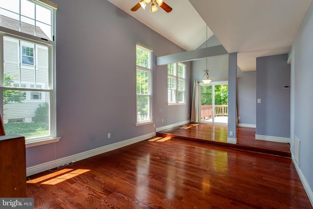 21 FERGUSON CT, Sterling, VA 20165