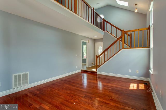 21 FERGUSON CT, Sterling, VA 20165