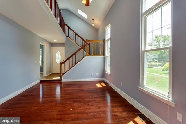 21 FERGUSON CT, Sterling, VA 20165