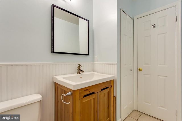 21 FERGUSON CT, Sterling, VA 20165