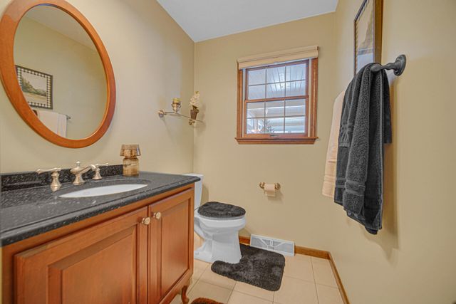 130 Wheatridge Road, Valparaiso, IN 46385