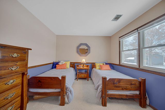 130 Wheatridge Road, Valparaiso, IN 46385