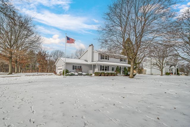 130 Wheatridge Road, Valparaiso, IN 46385