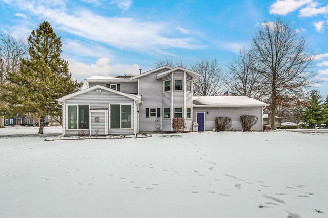 130 Wheatridge Road, Valparaiso, IN 46385