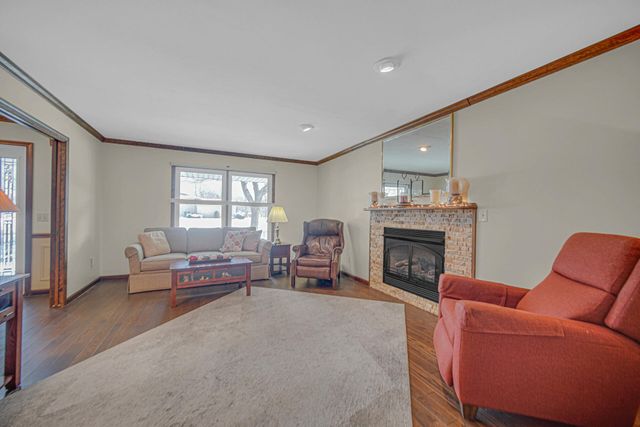 130 Wheatridge Road, Valparaiso, IN 46385