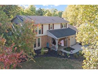 915 Edgehill Lane, Anderson, IN 46012