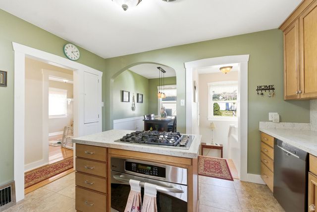 6 N 800 E, Bountiful, UT 84010