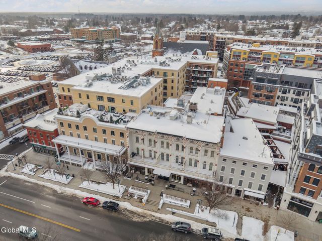 19 Washington Street APT 264, Saratoga Springs, NY 12866