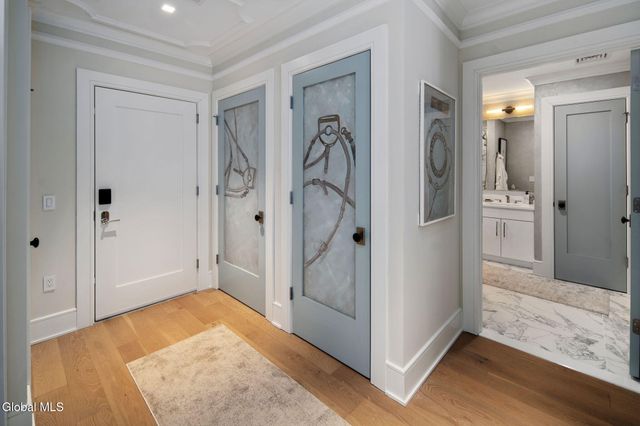 19 Washington Street APT 264, Saratoga Springs, NY 12866