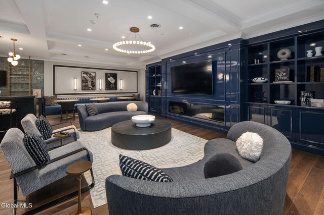 19 Washington Street APT 264, Saratoga Springs, NY 12866